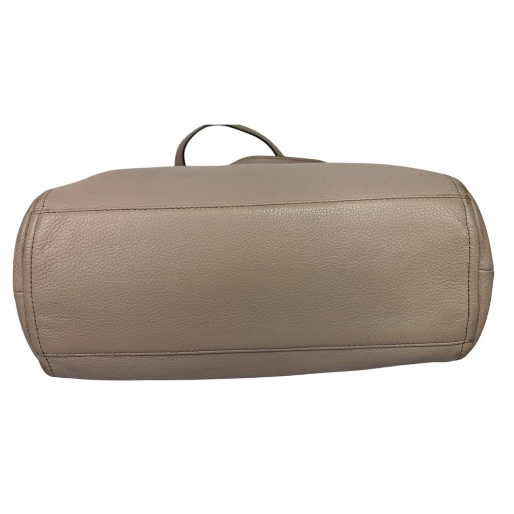 Kate Spade New York Large Leather Shoulder Bag, Light Tan or Beige - Picture 6 of 15